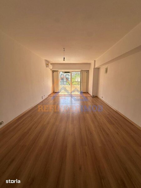 Decebal, vanzare 4 camere, 101 mp.
